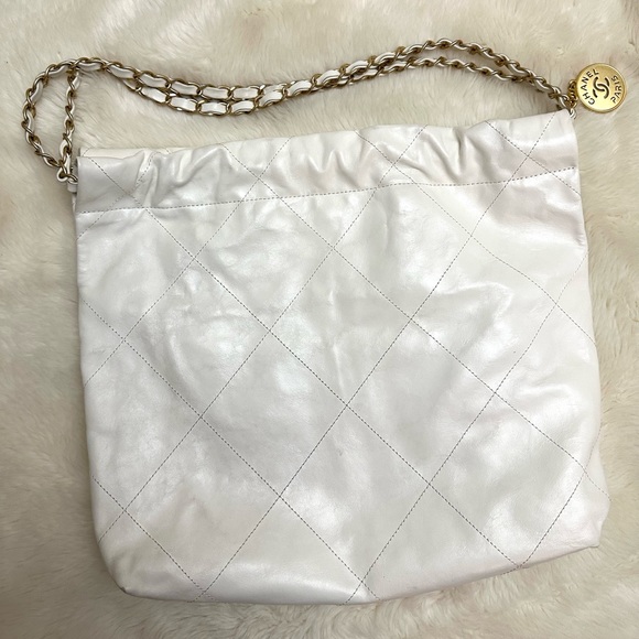 22 Handbag - Picture 4 of 13